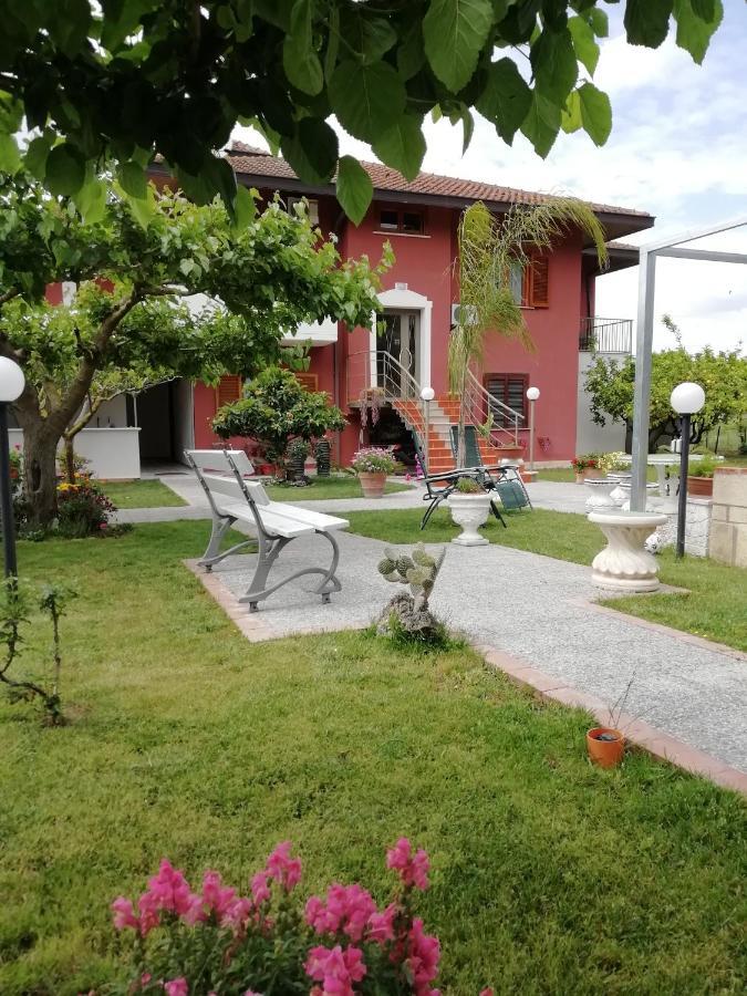 B&B Villa Le Mattine 아그로폴리 외부 사진