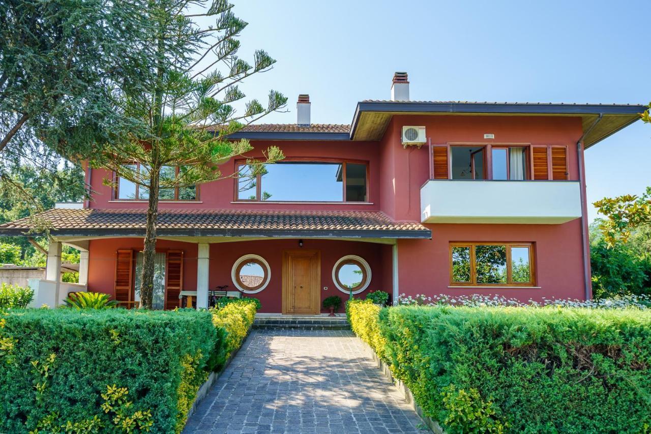 B&B Villa Le Mattine 아그로폴리 외부 사진
