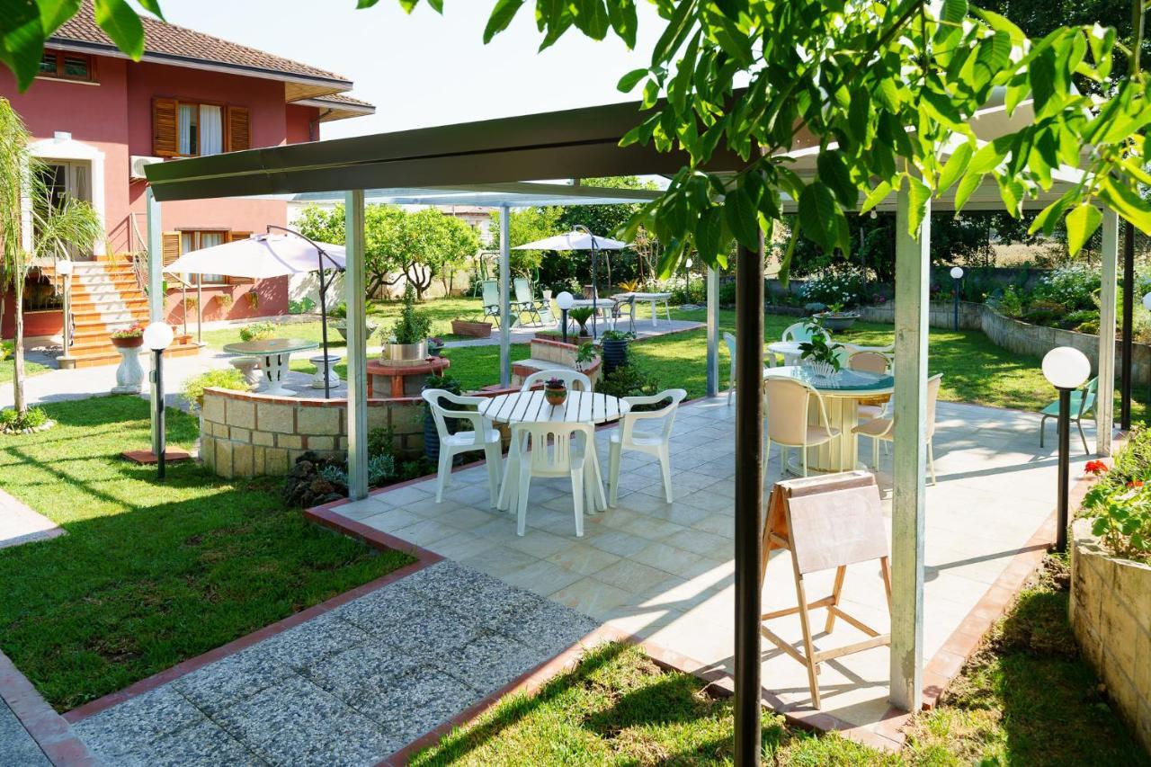 B&B Villa Le Mattine 아그로폴리 외부 사진
