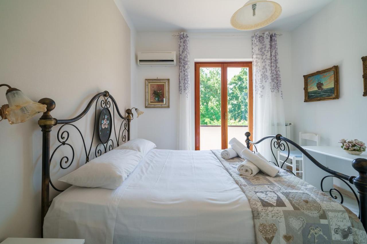 B&B Villa Le Mattine 아그로폴리 외부 사진
